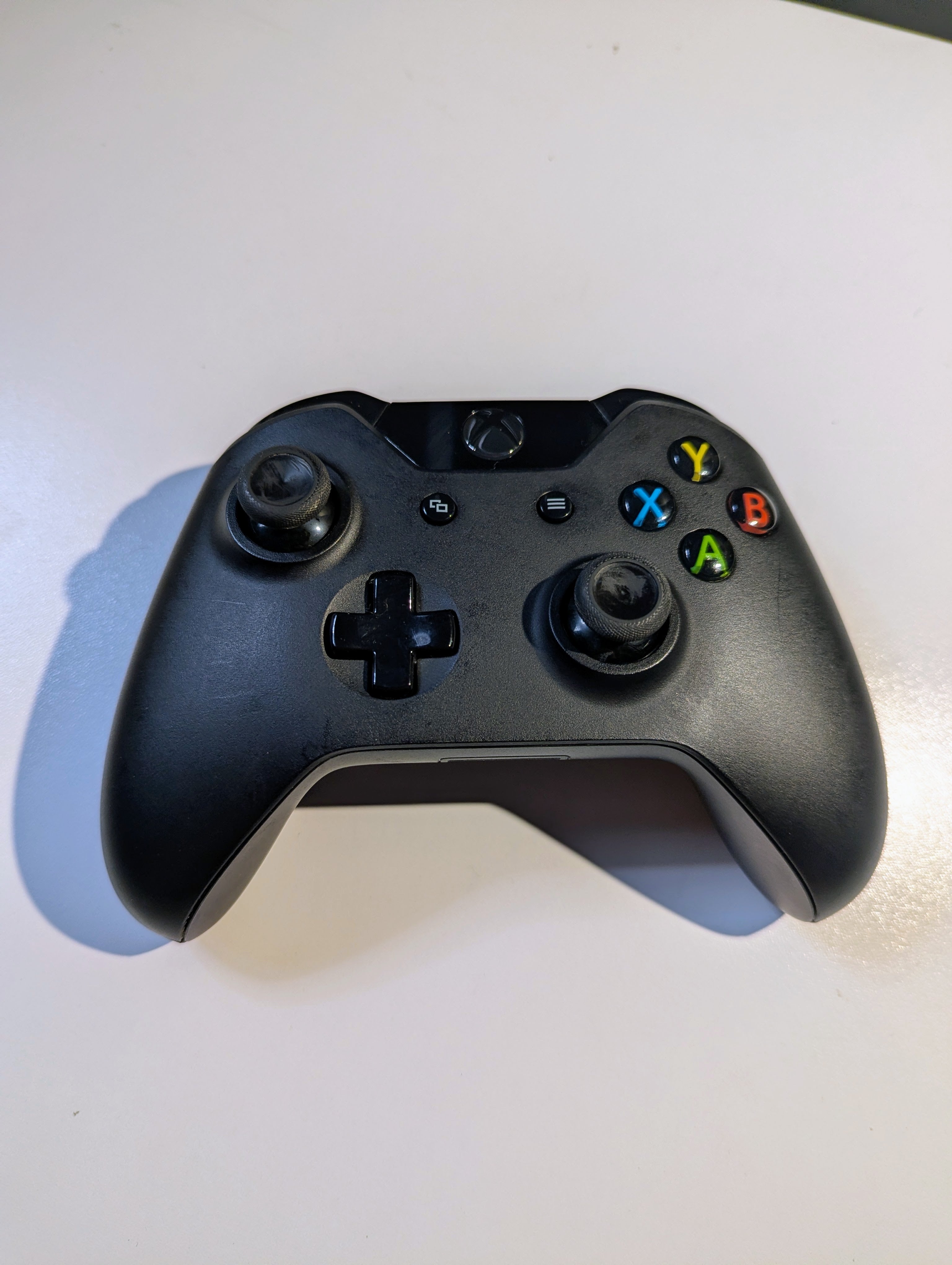 Xbox One 500 GB Black Console (Gloss)