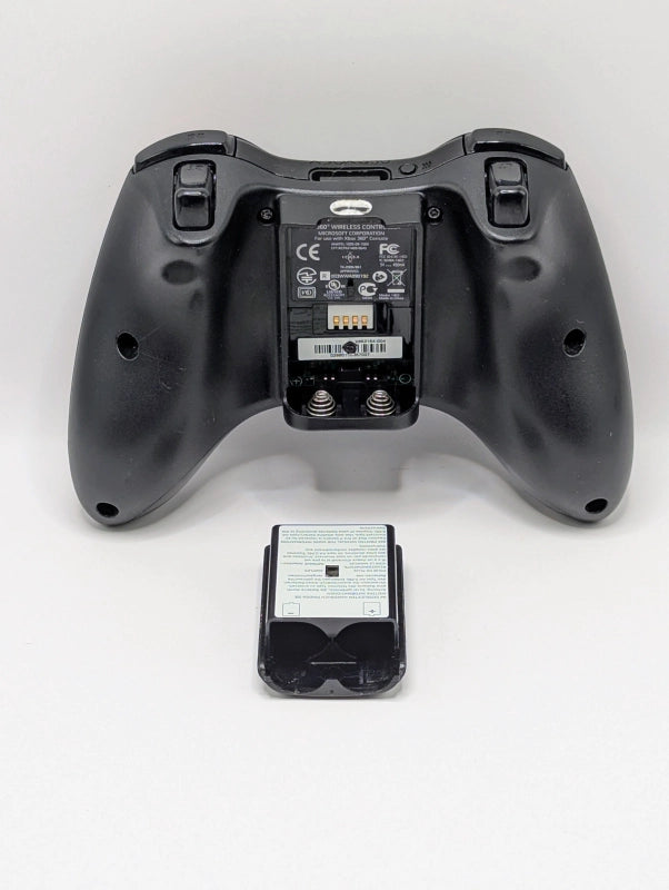 Black Xbox 360 Controller - Save and Reload Games - Canada