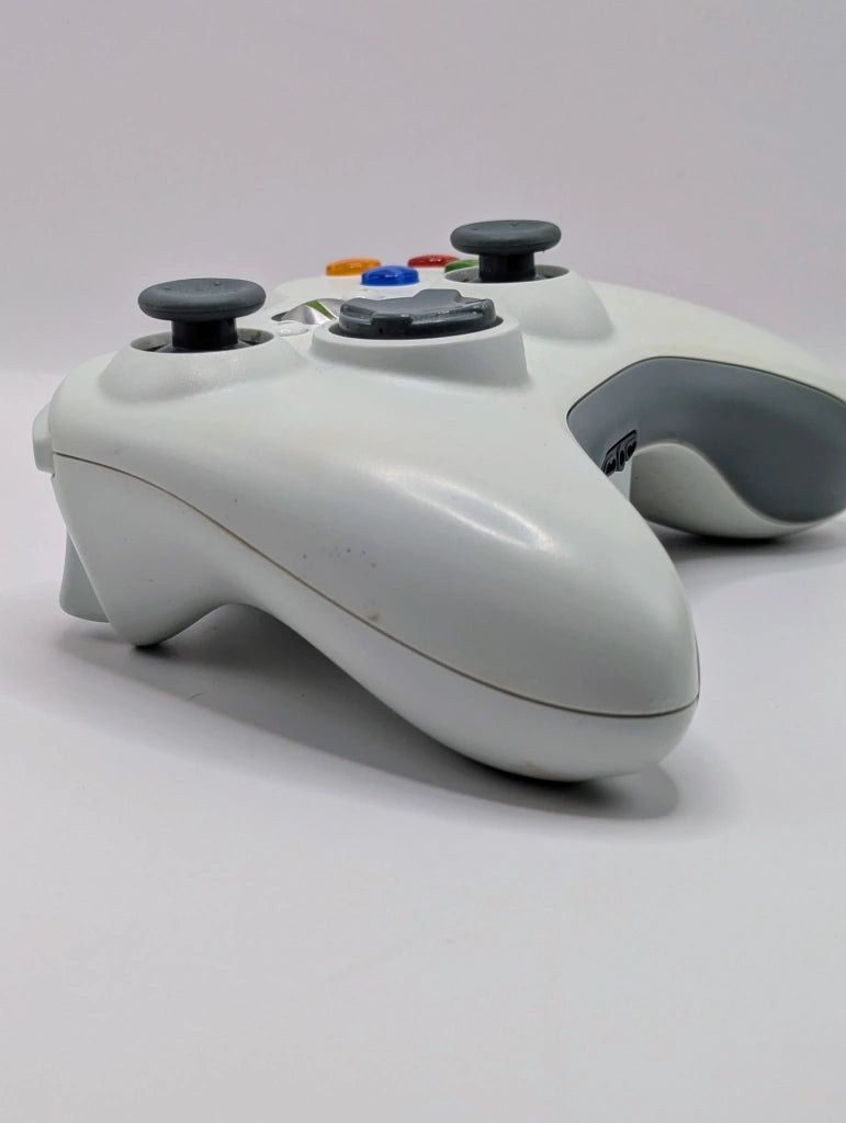 White Xbox 360 Controller
