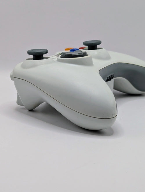 White Xbox 360 Controller