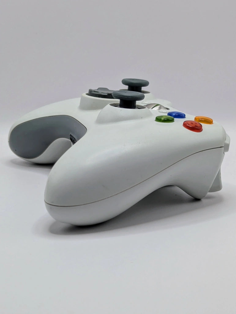 White Xbox 360 Controller