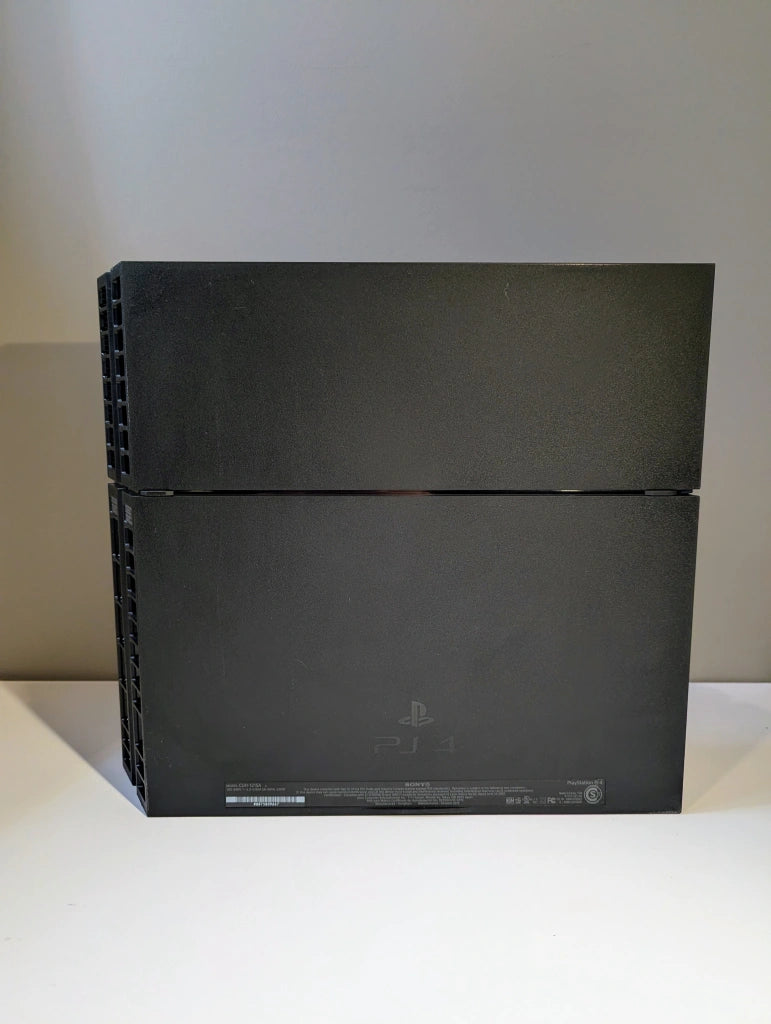 PlayStation 4 - CUH-1215A (500GB)