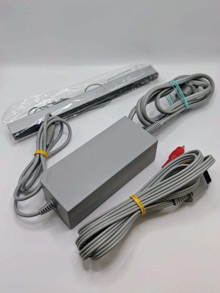 Nintendo Wii Console - Mario Kart Bundle