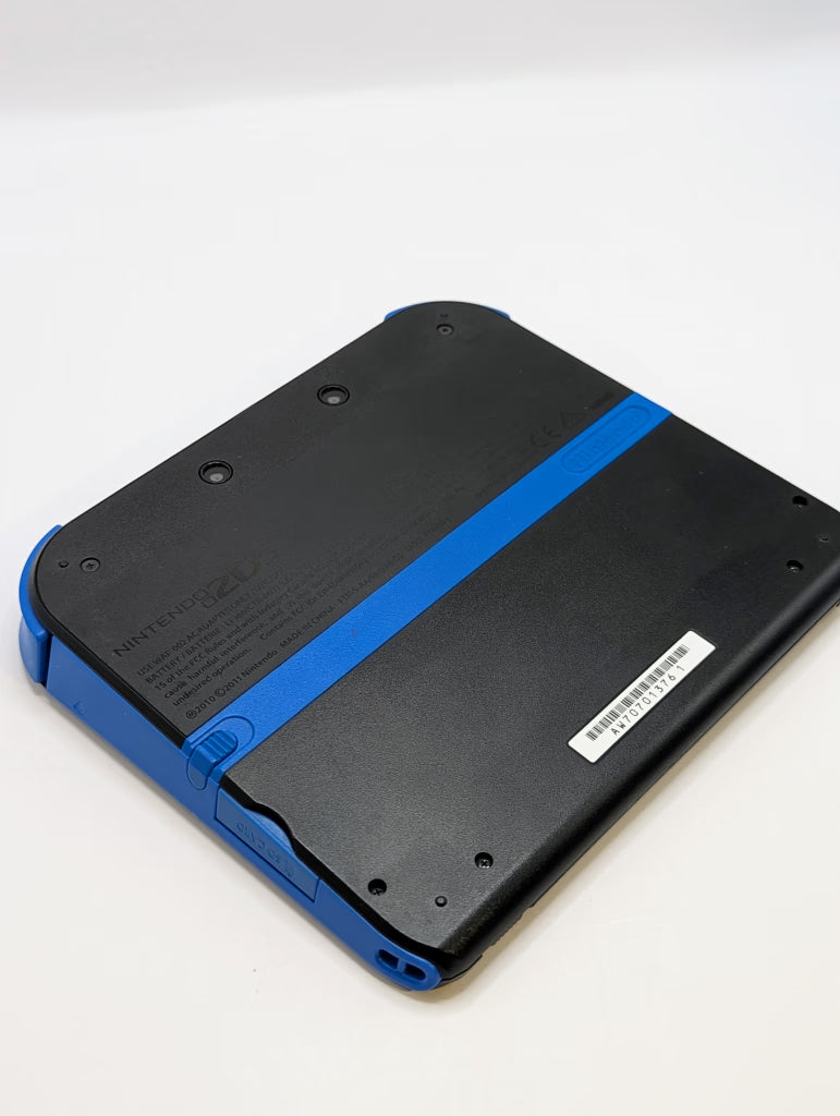 Nintendo 2DS Black & Blue