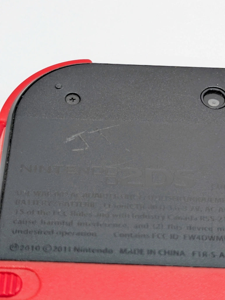 Nintendo 2DS Crimson Red