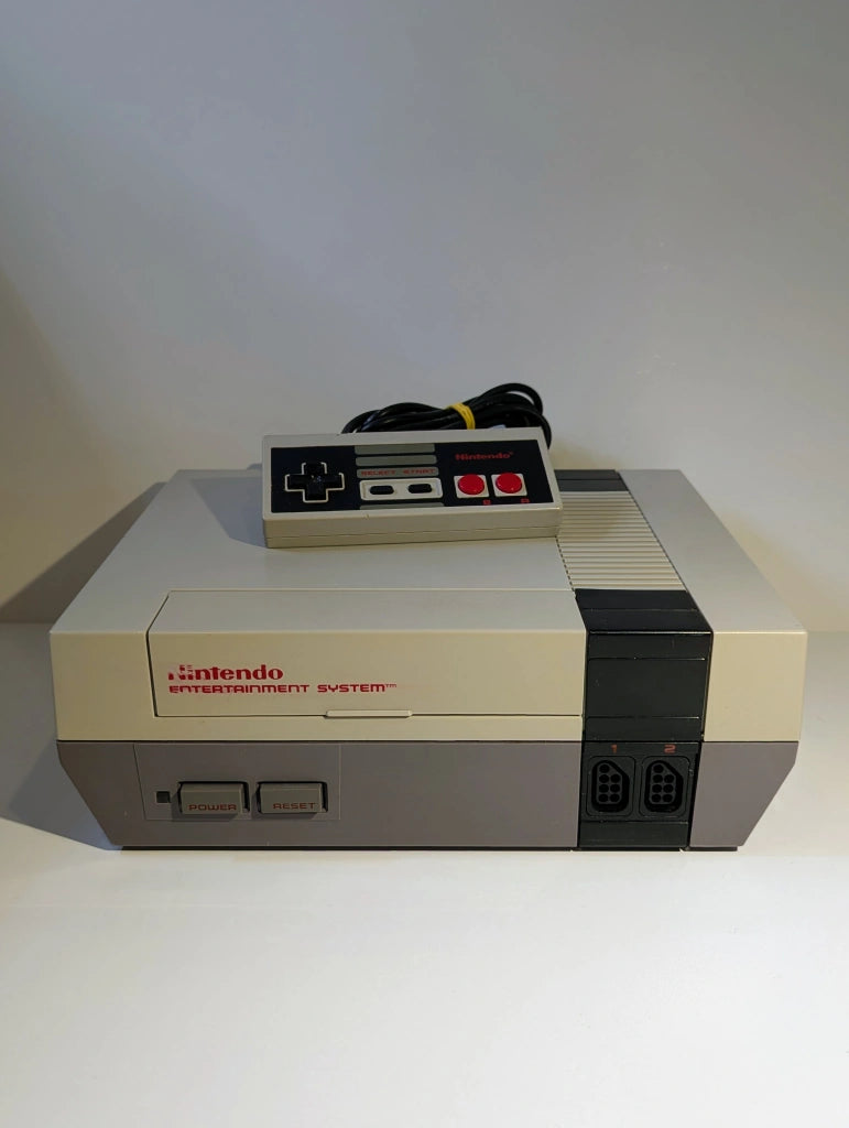Nintendo NES Console