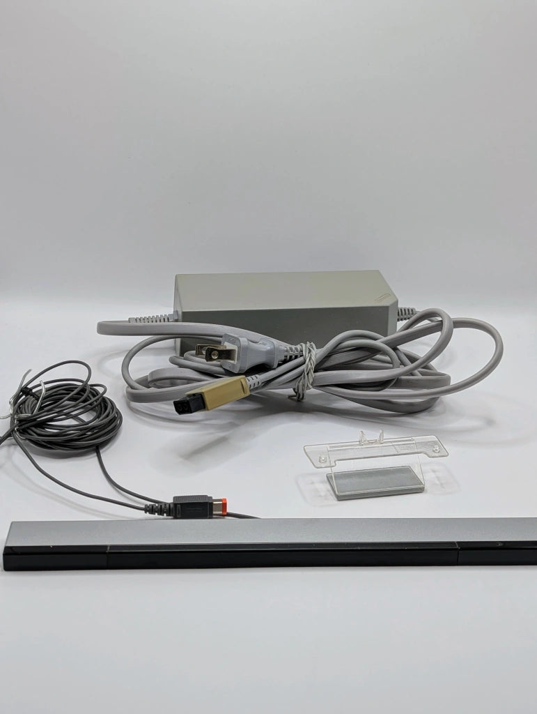 White Nintendo Wii Console + New Super Mario Bros. Wii