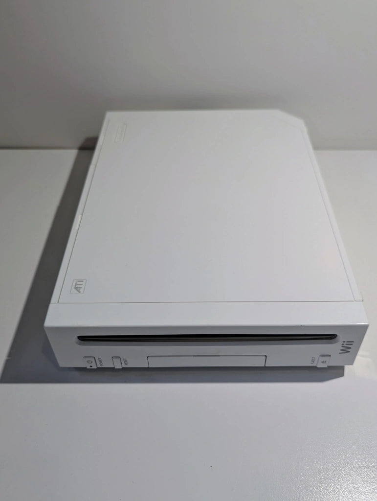 White Nintendo Wii Console w/ 2 Controllers