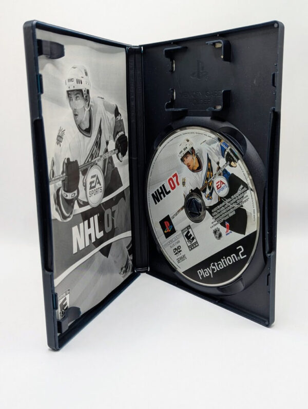 NHL 07 - Image 2