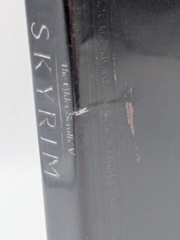The Elder Scrolls V: Skyrim [Minor Artwork Damage] - Image 3