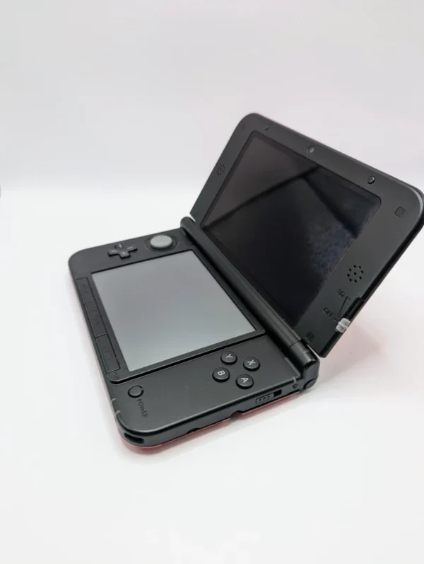 Red Nintendo 3DS XL - Image 5