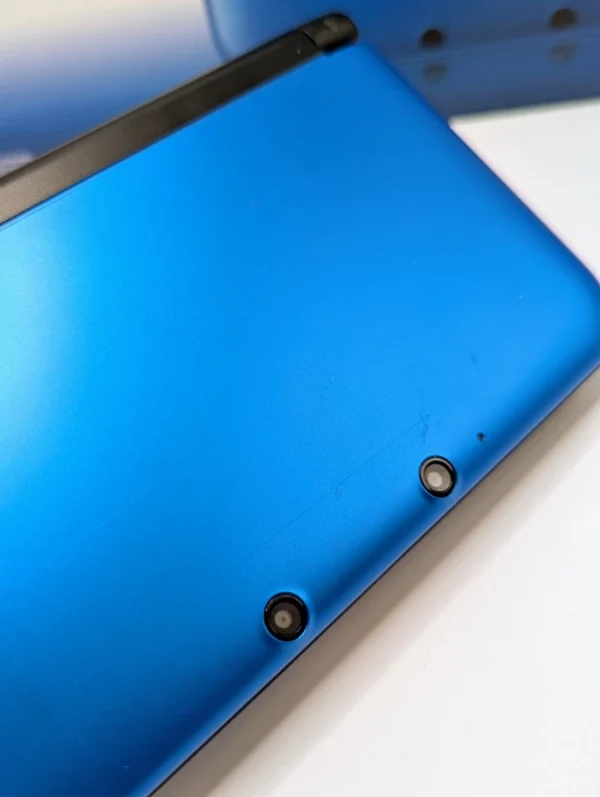 Blue Nintendo 3DS XL - Image 2