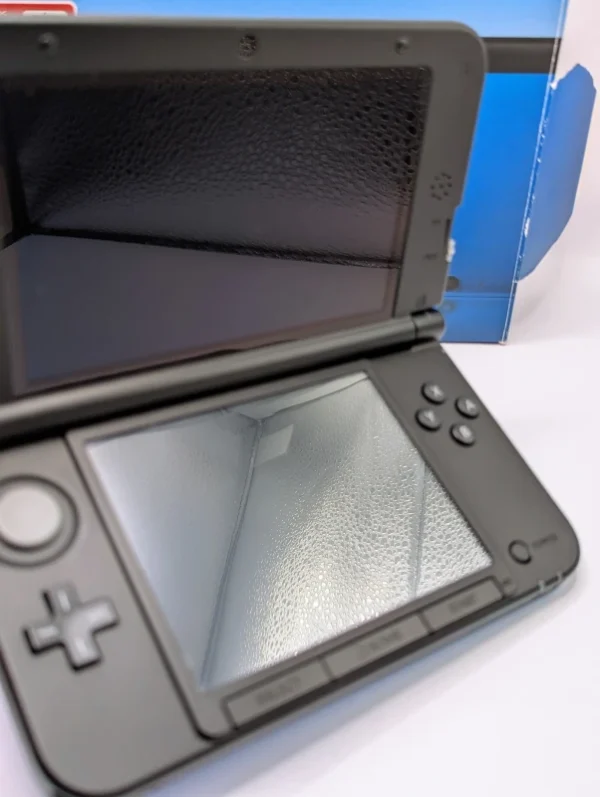 Blue Nintendo 3DS XL - Image 10