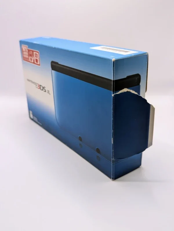 Blue Nintendo 3DS XL - Image 7