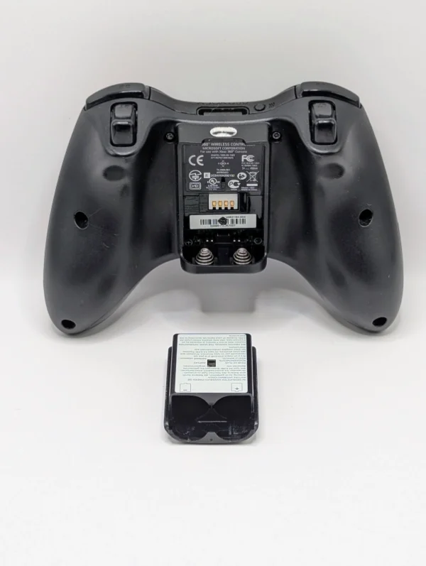 Black Xbox 360 Controller - Image 2
